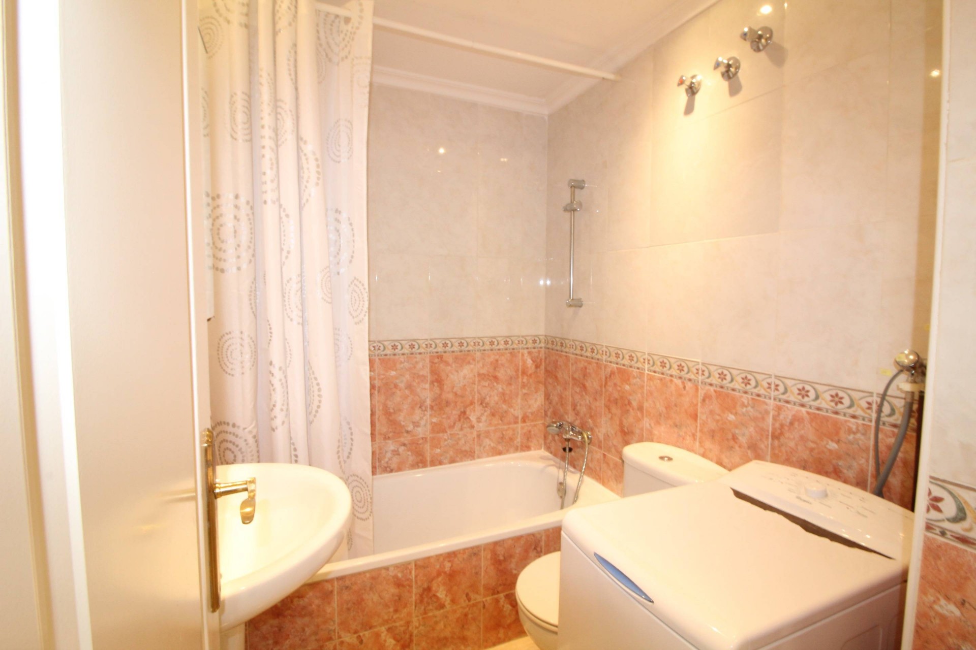 Resale - Apartment -
Torrevieja - Centro