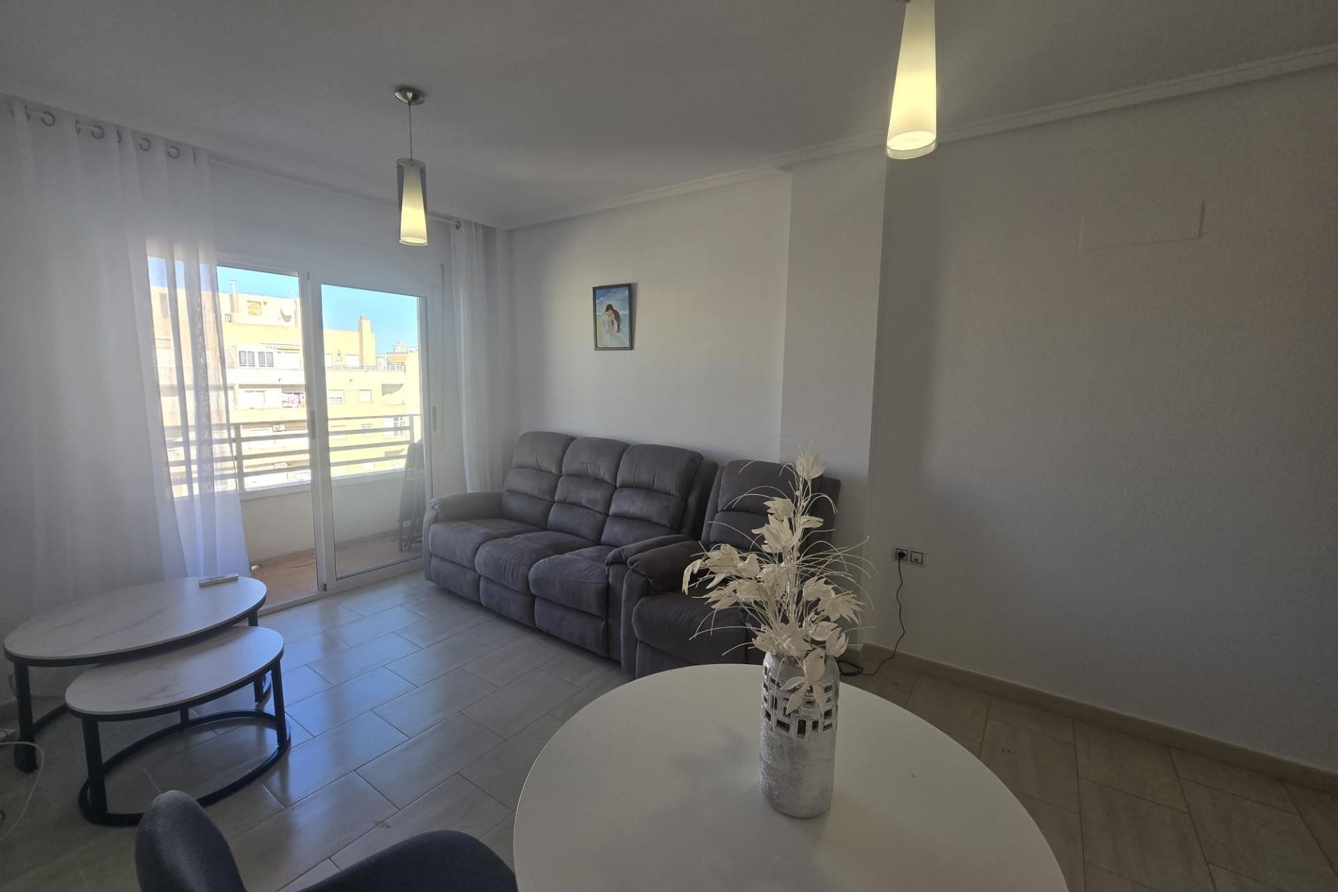 Resale - Apartment -
Torrevieja - Centro
