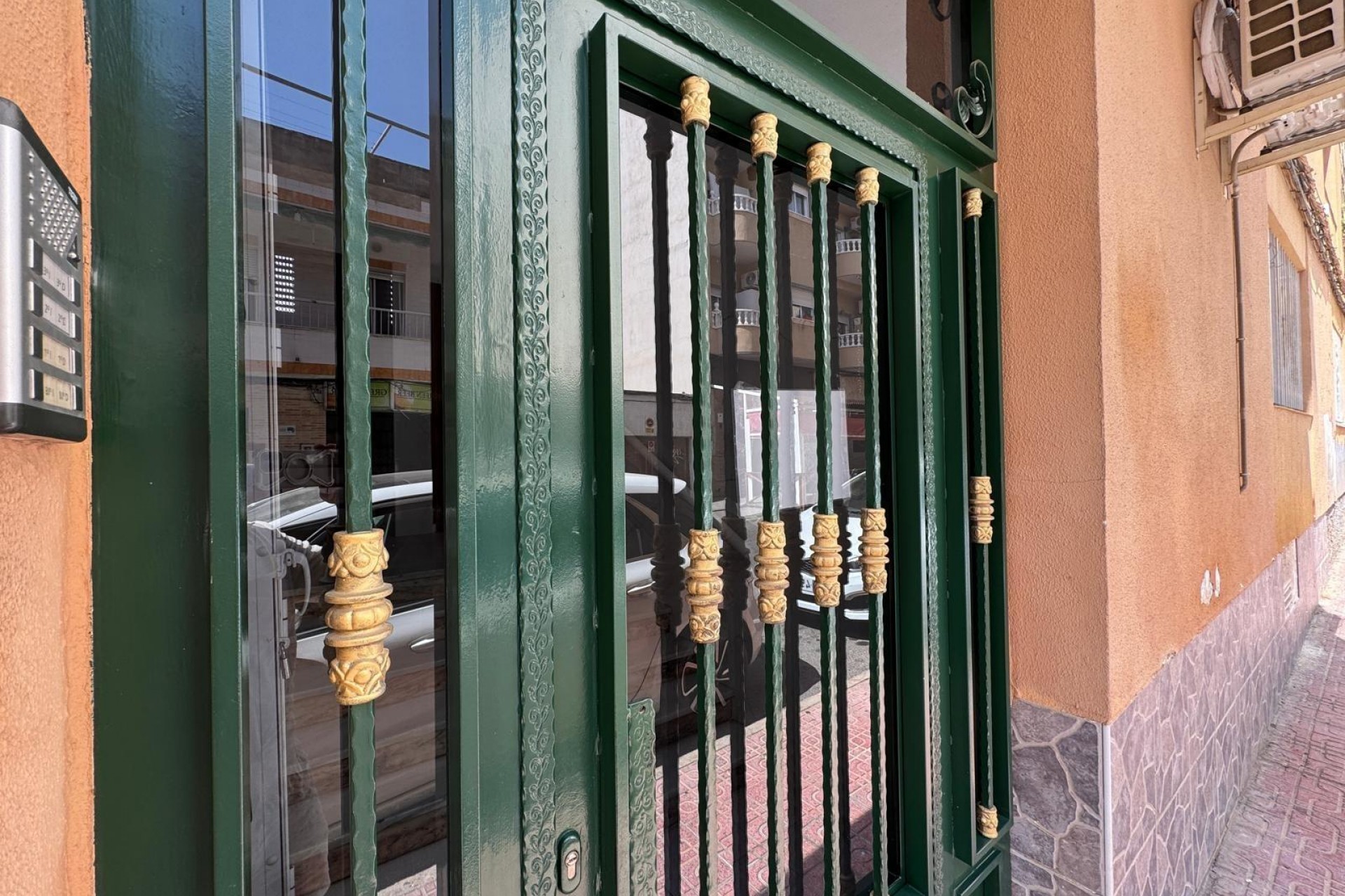 Resale - Apartment -
Torrevieja - Centro