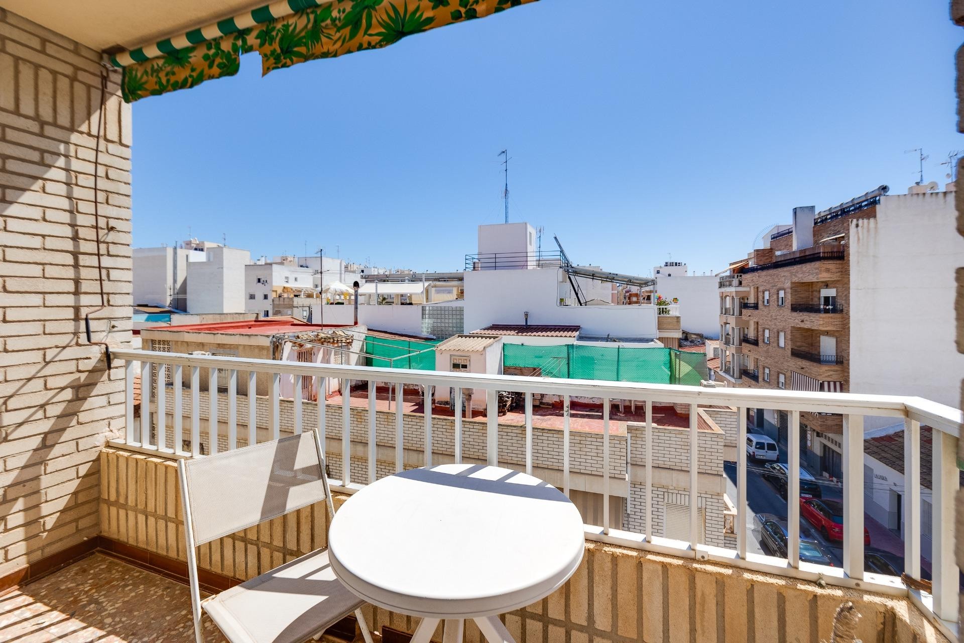 Resale - Apartment -
Torrevieja - Centro