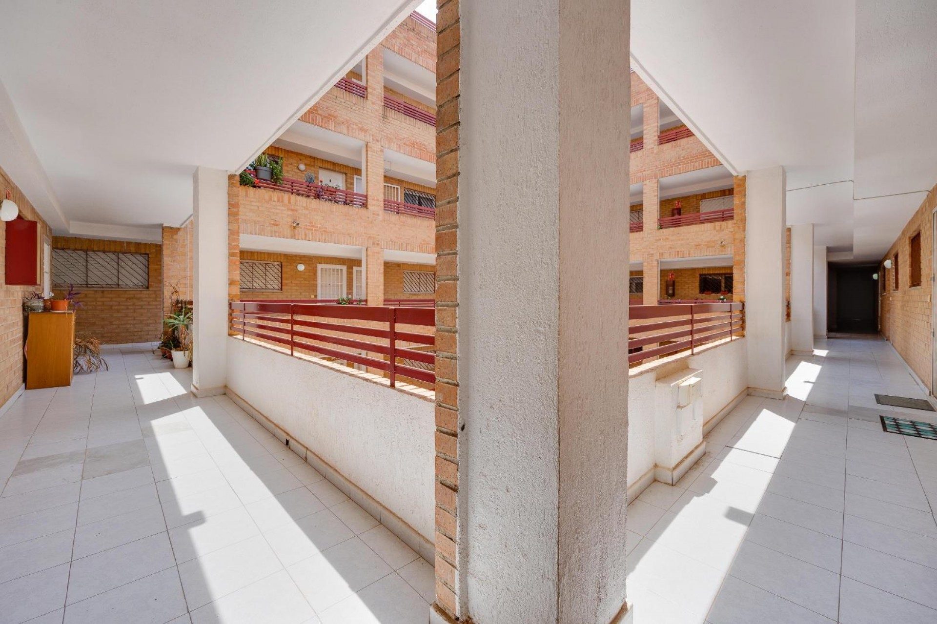 Resale - Apartment -
Torrevieja - Centro