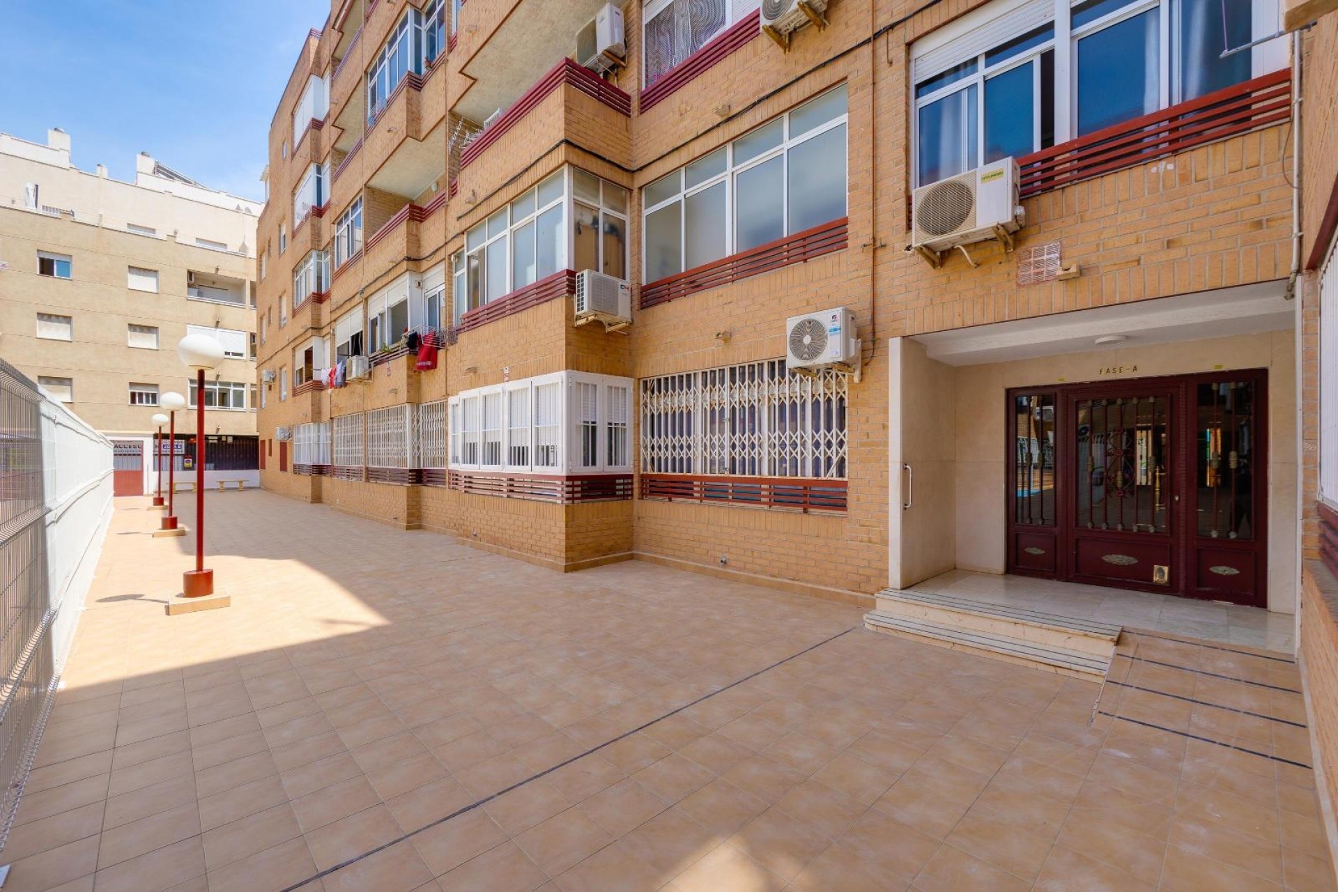 Resale - Apartment -
Torrevieja - Centro