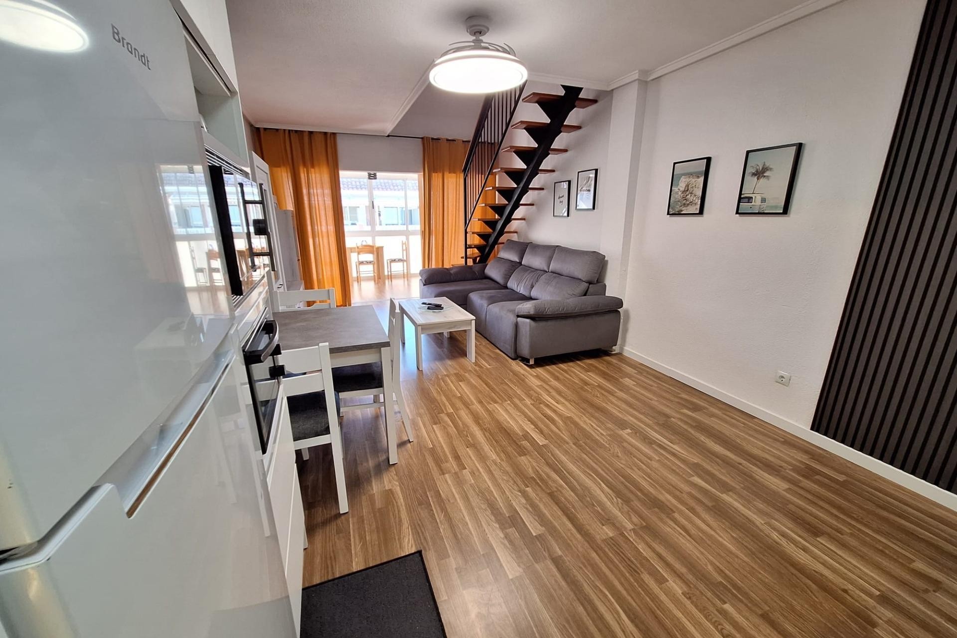 Resale - Apartment -
Torrevieja - Centro