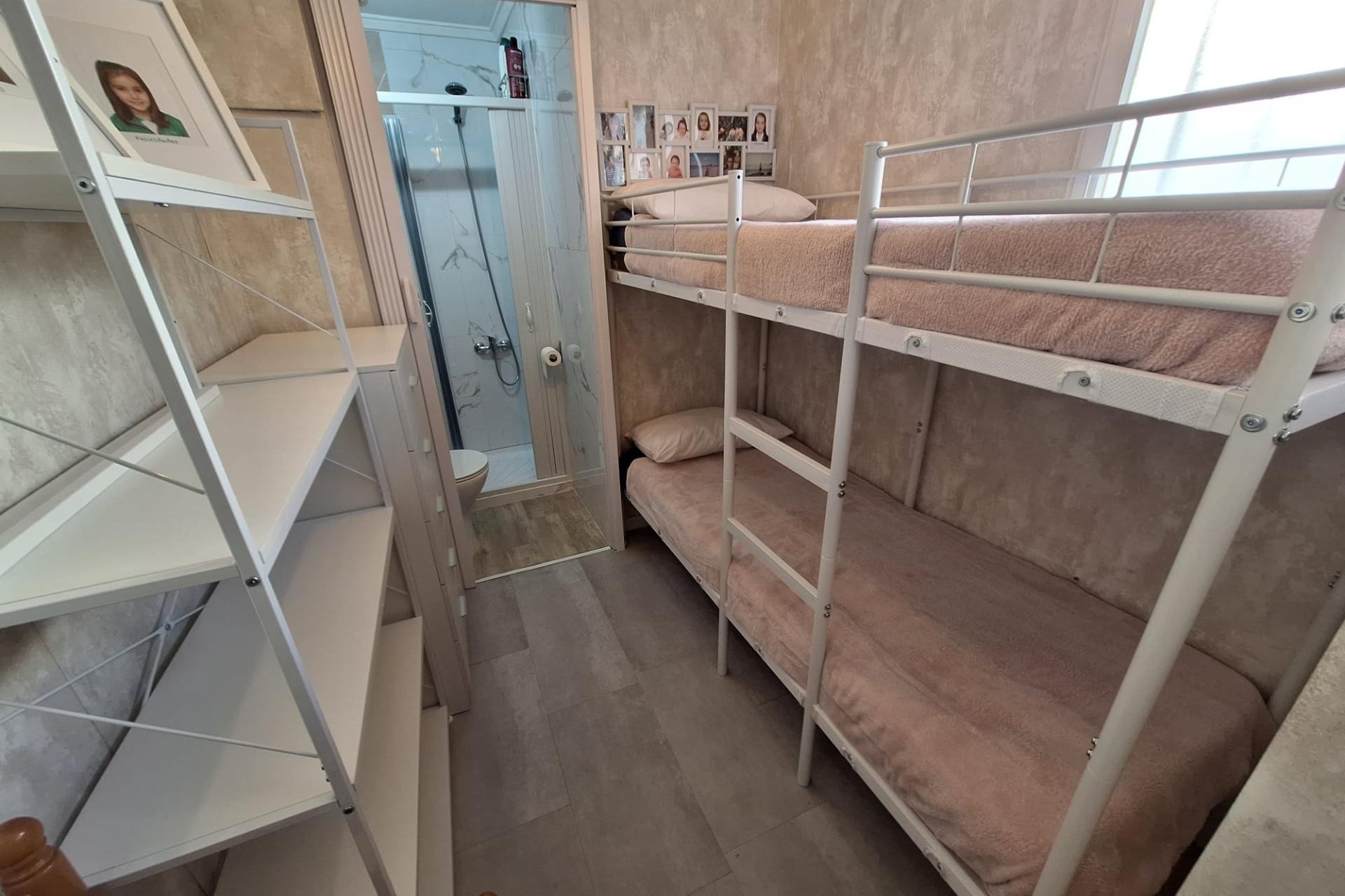 Resale - Apartment -
Torrevieja - Centro
