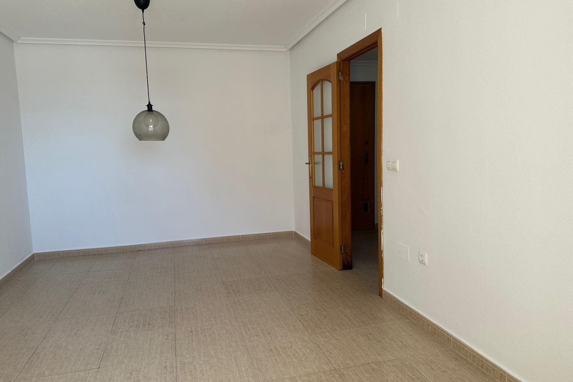 Resale - Apartment -
Torrevieja - Centro