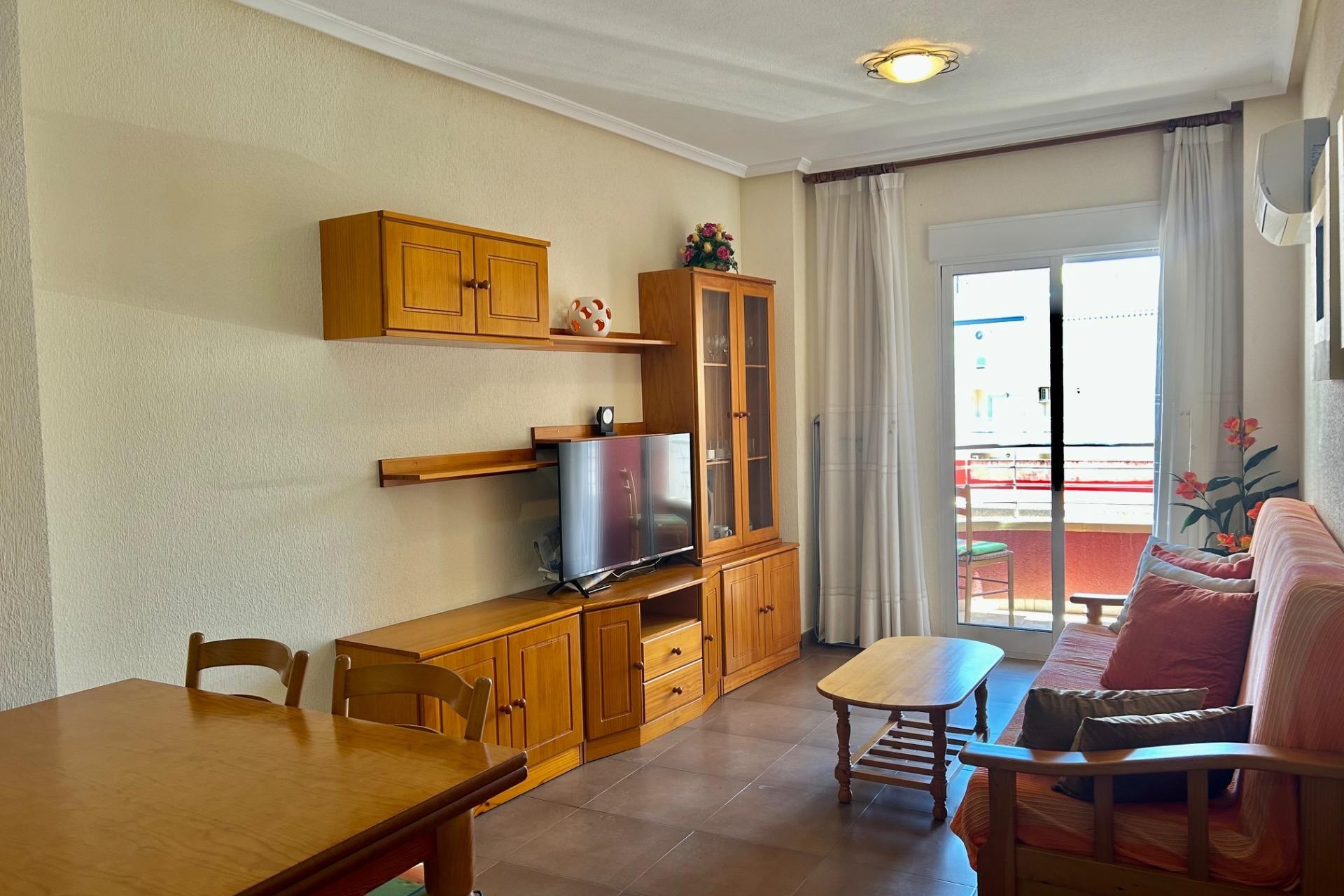 Resale - Apartment -
Torrevieja - Centro