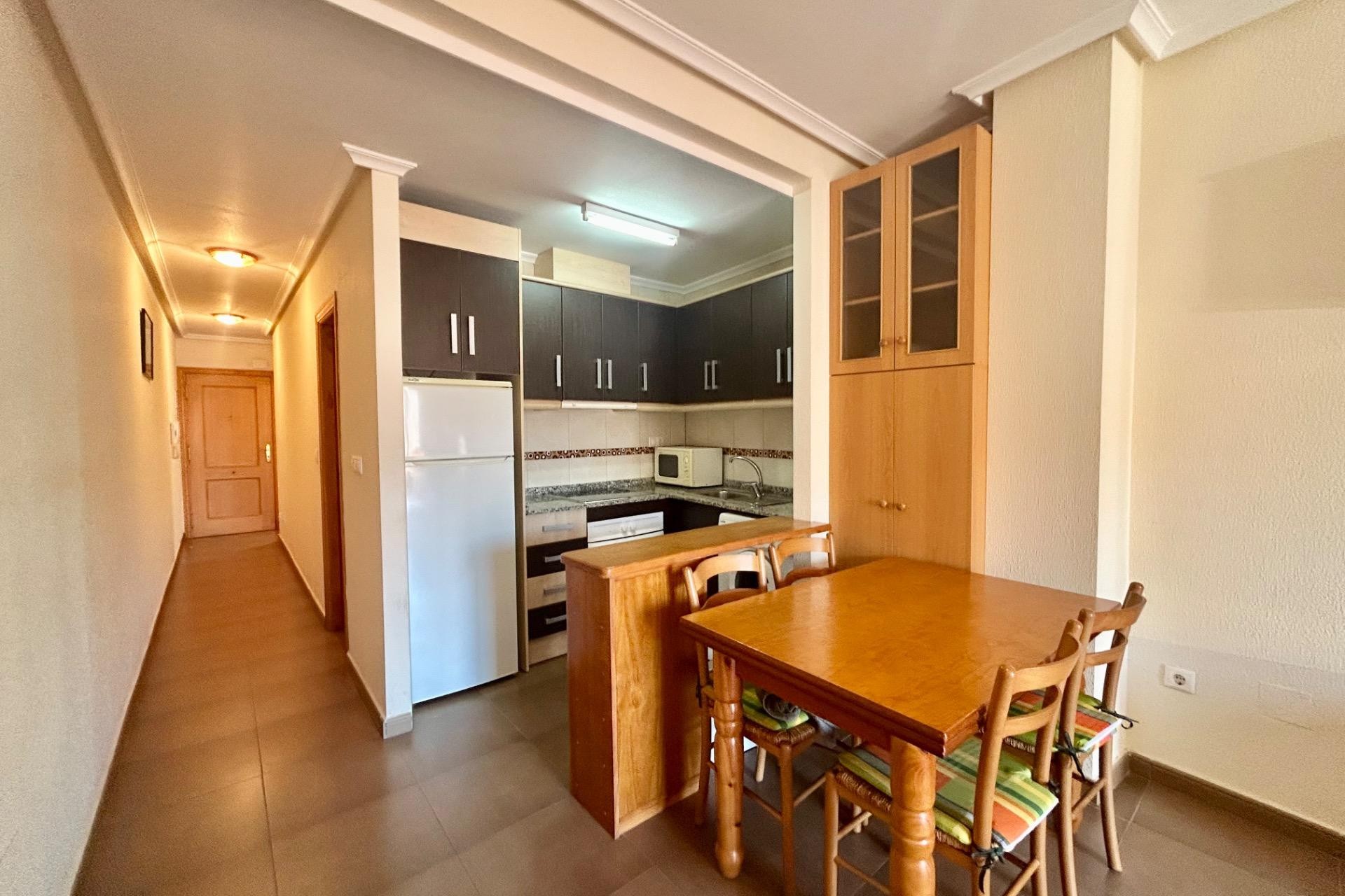 Resale - Apartment -
Torrevieja - Centro