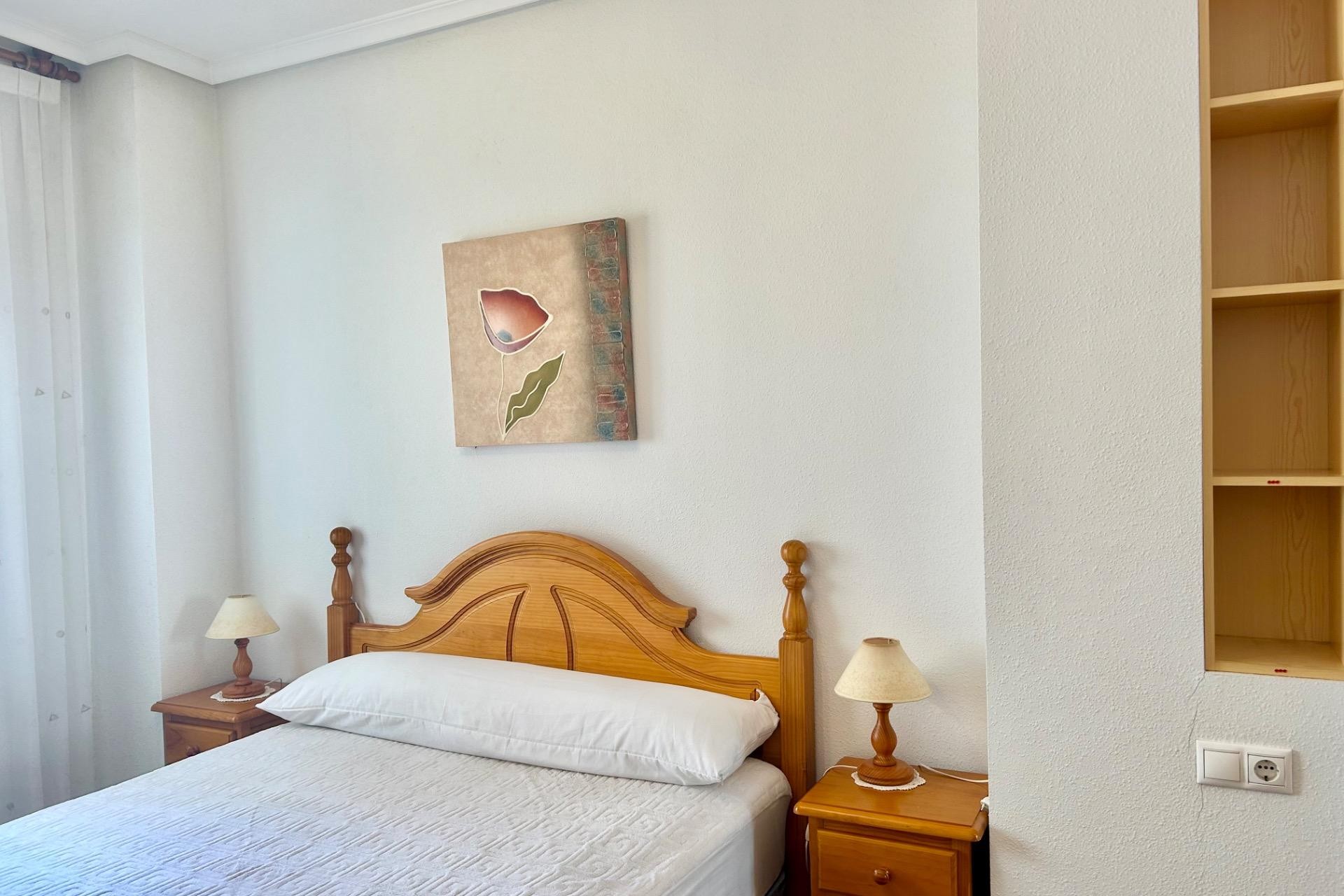 Resale - Apartment -
Torrevieja - Centro