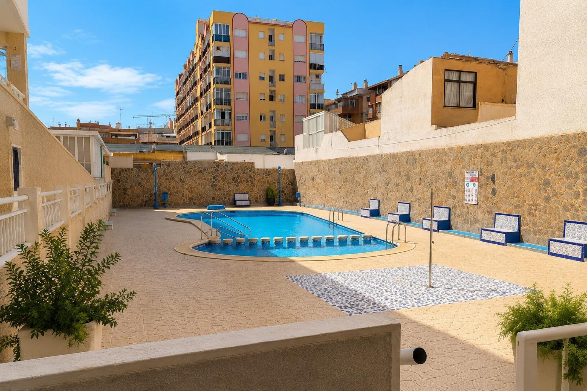 Resale - Apartment -
Torrevieja - Centro