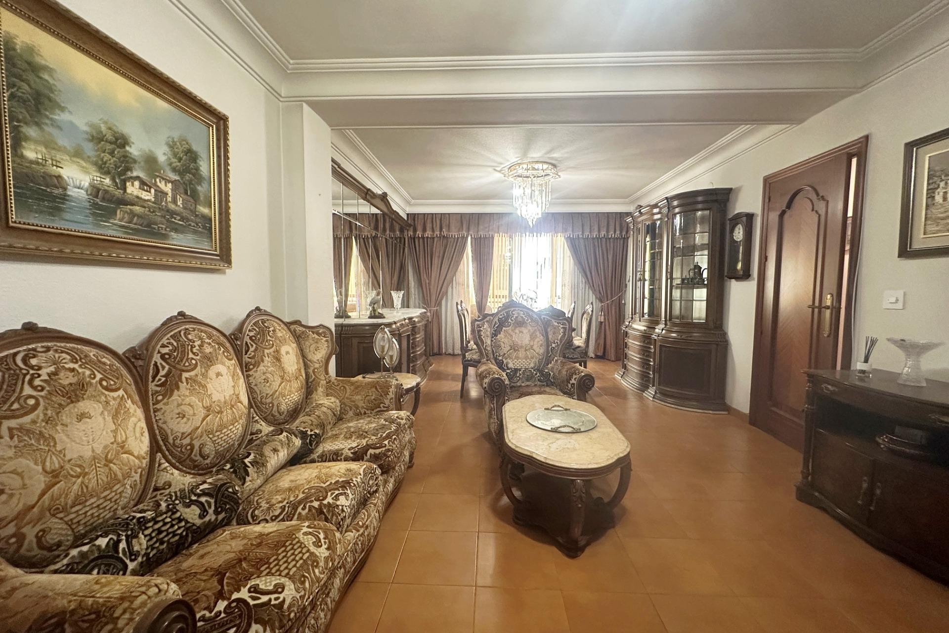 Resale - Apartment -
Torrevieja - Centro