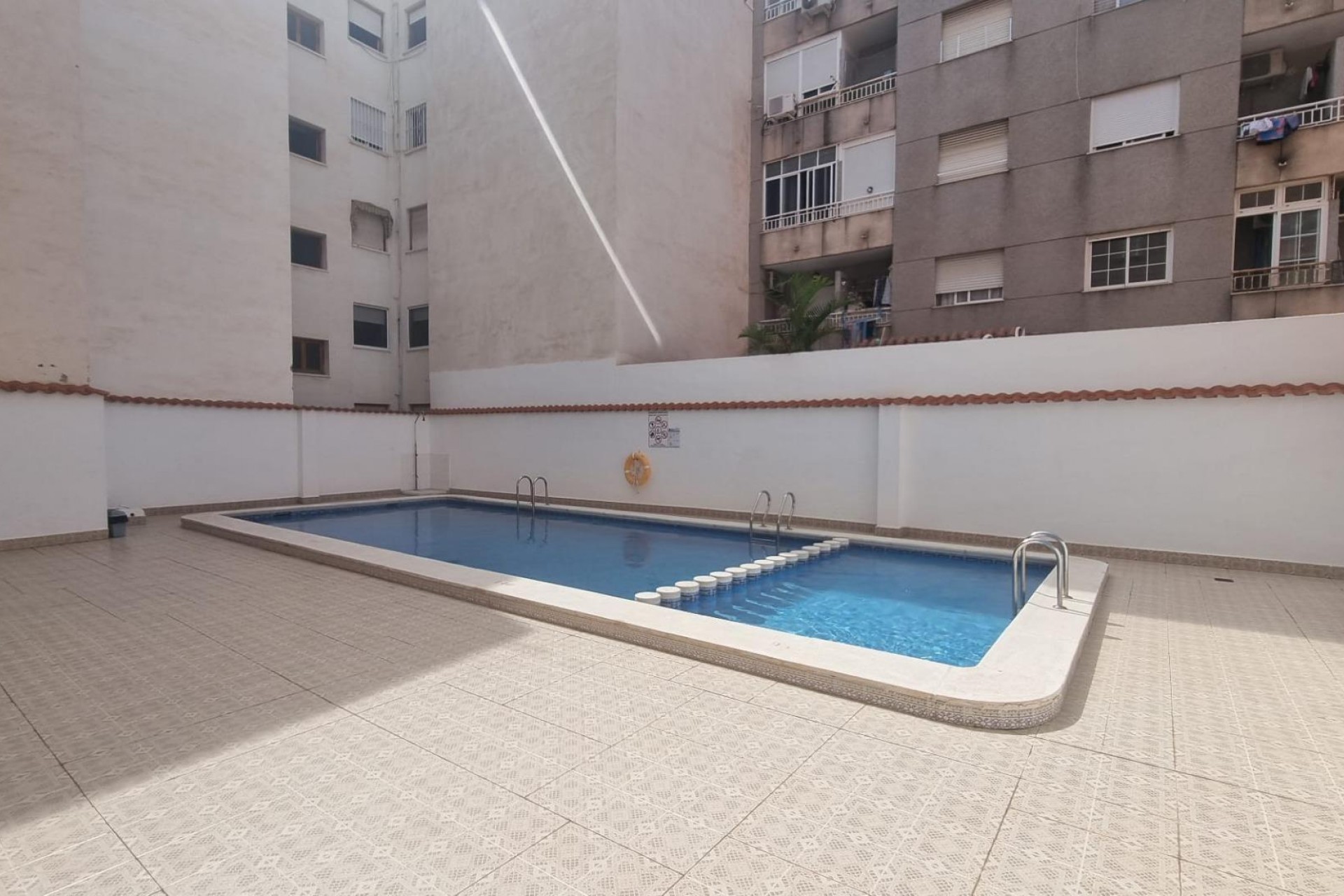Resale - Apartment -
Torrevieja - Centro