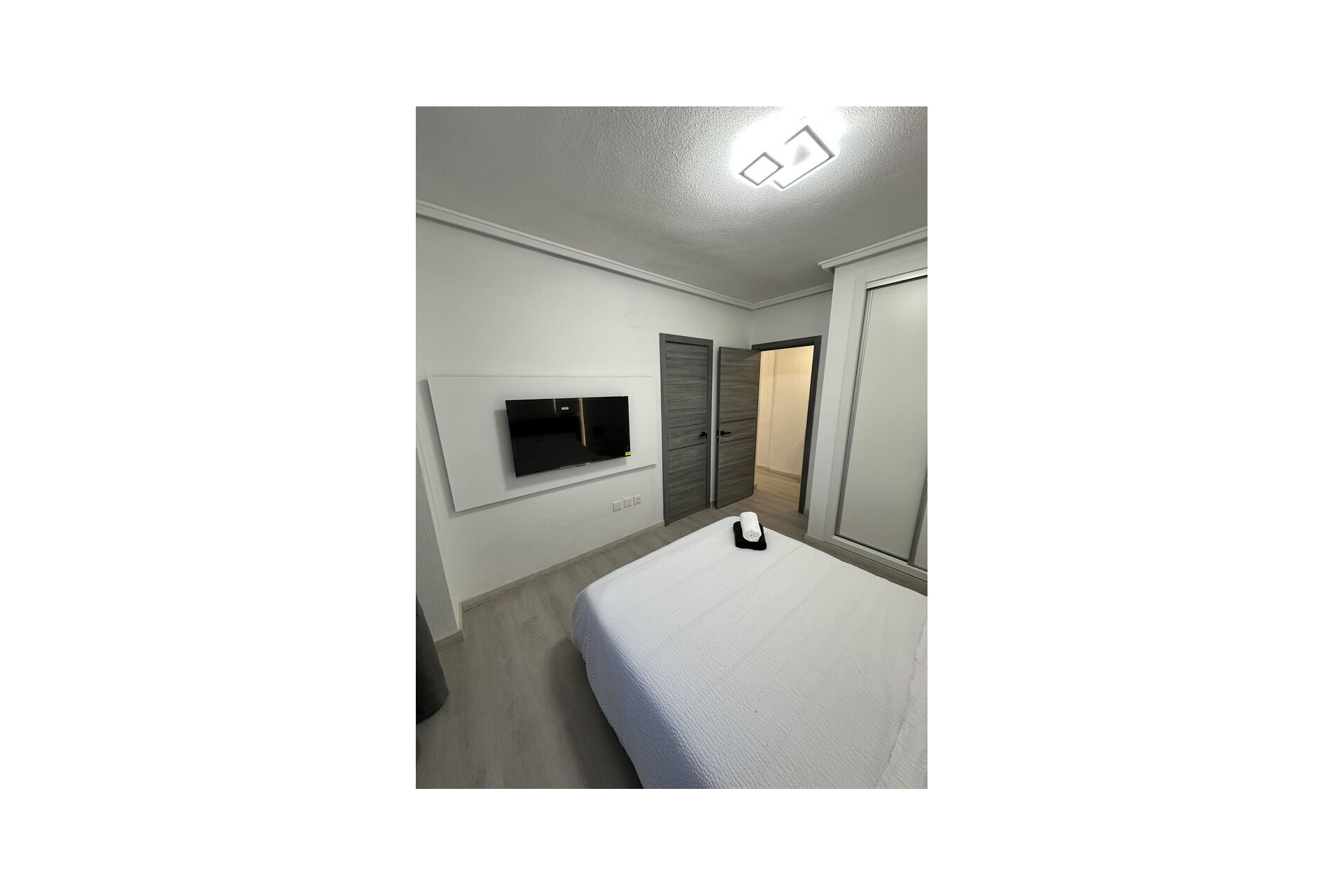 Resale - Apartment -
Torrevieja - Centro
