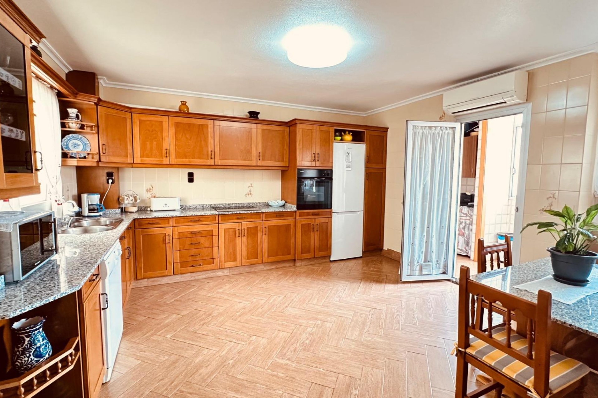 Resale - Apartment -
Torrevieja - Centro