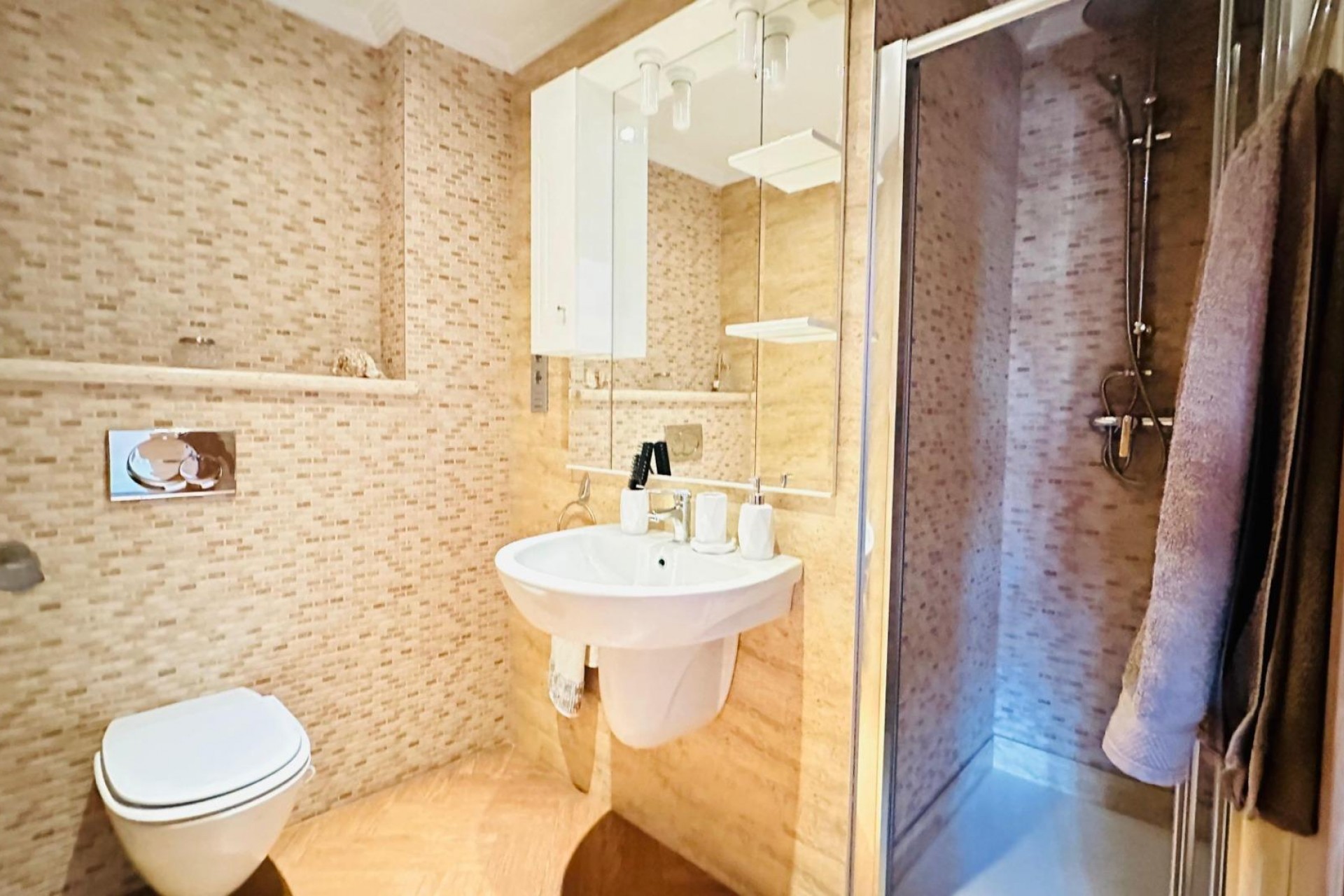 Resale - Apartment -
Torrevieja - Centro