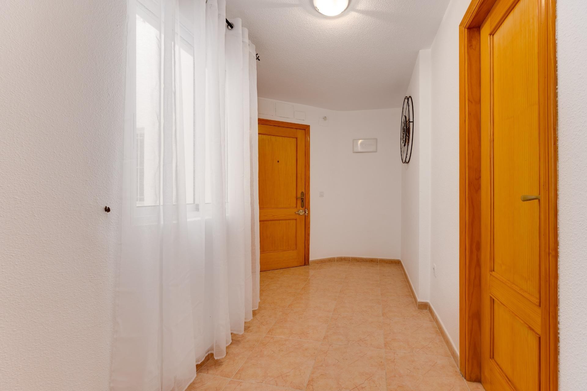 Resale - Apartment -
Torrevieja - Centro