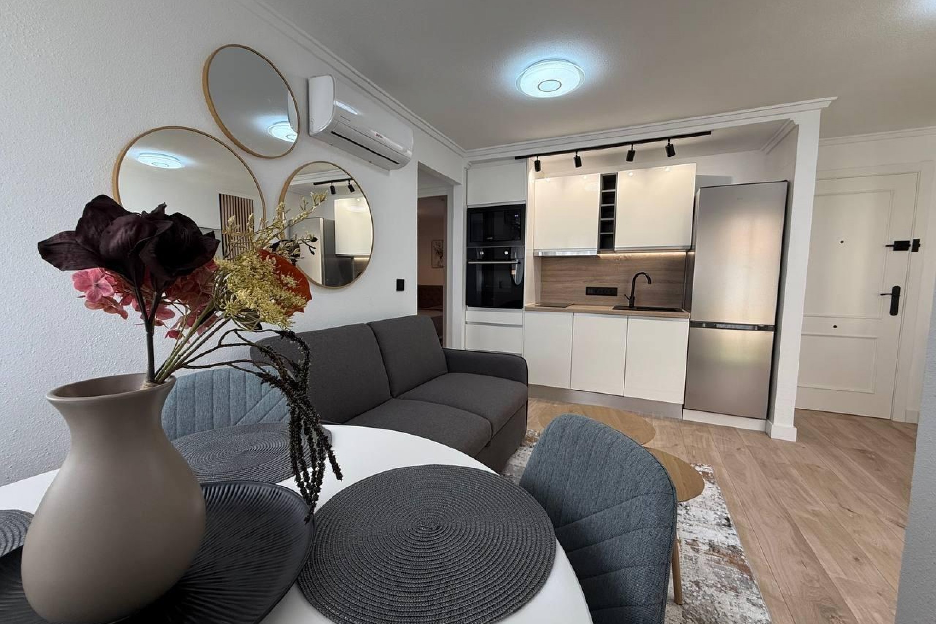 Resale - Apartment -
Torrevieja - Centro