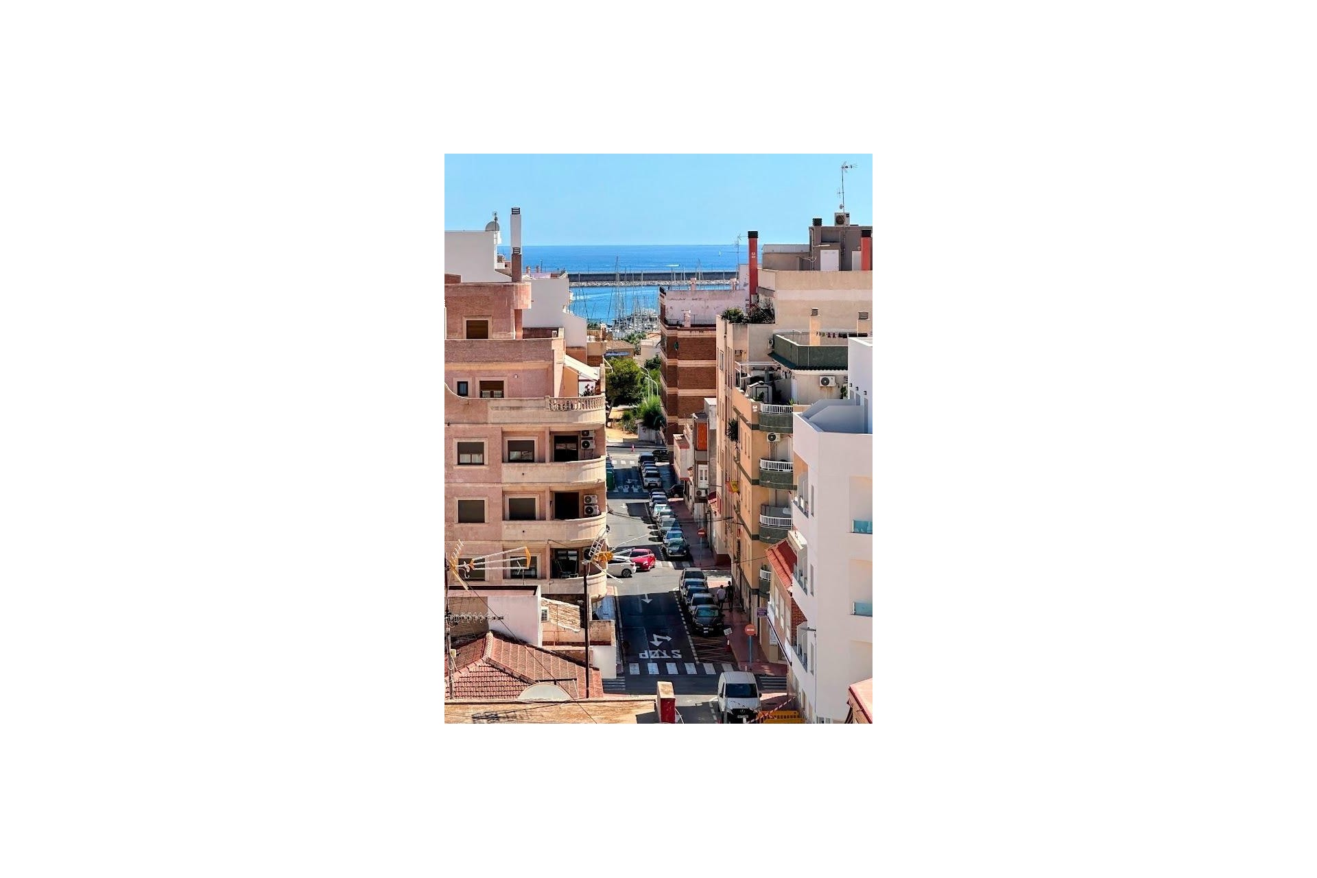 Resale - Apartment -
Torrevieja - Centro