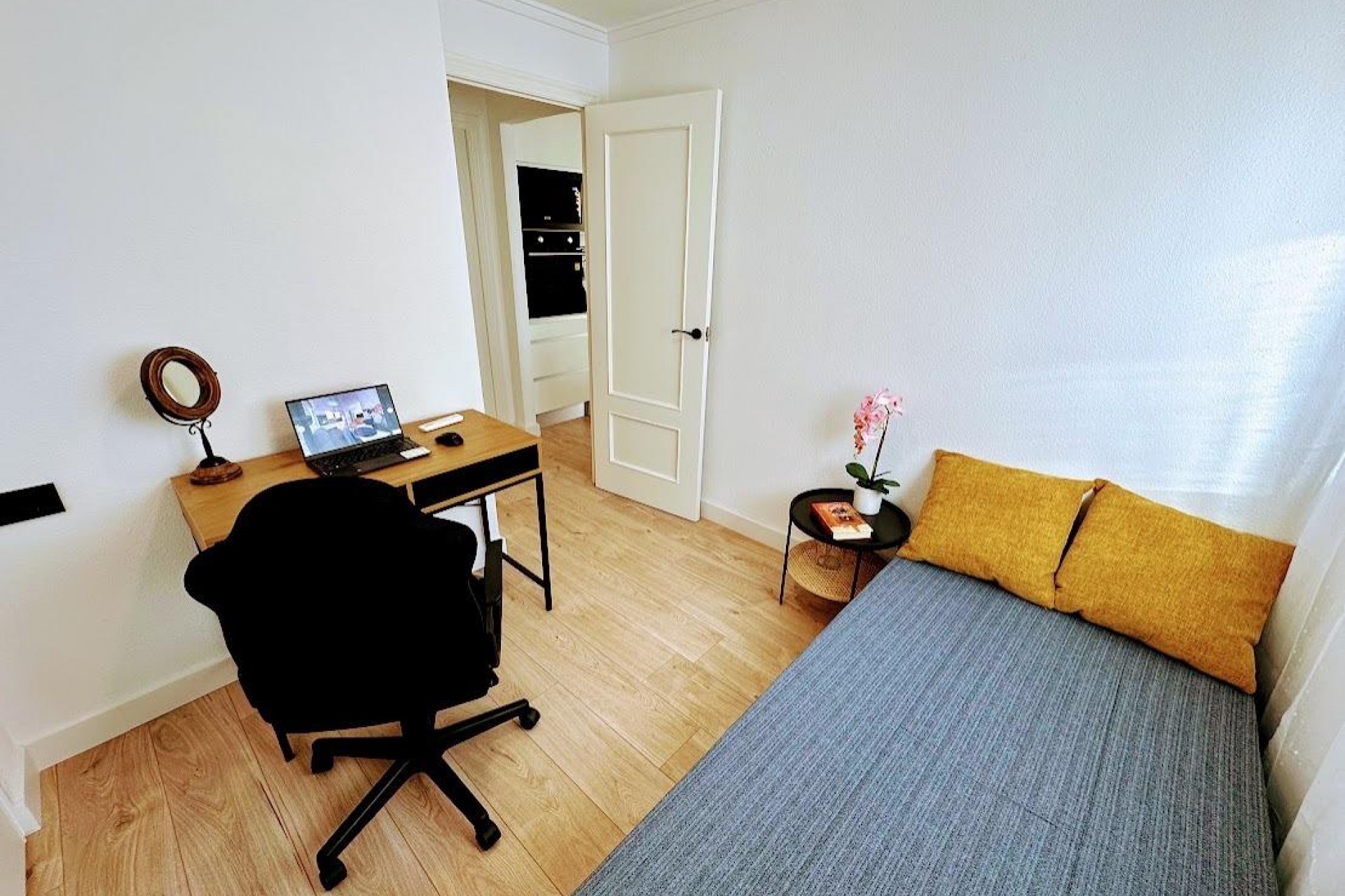 Resale - Apartment -
Torrevieja - Centro