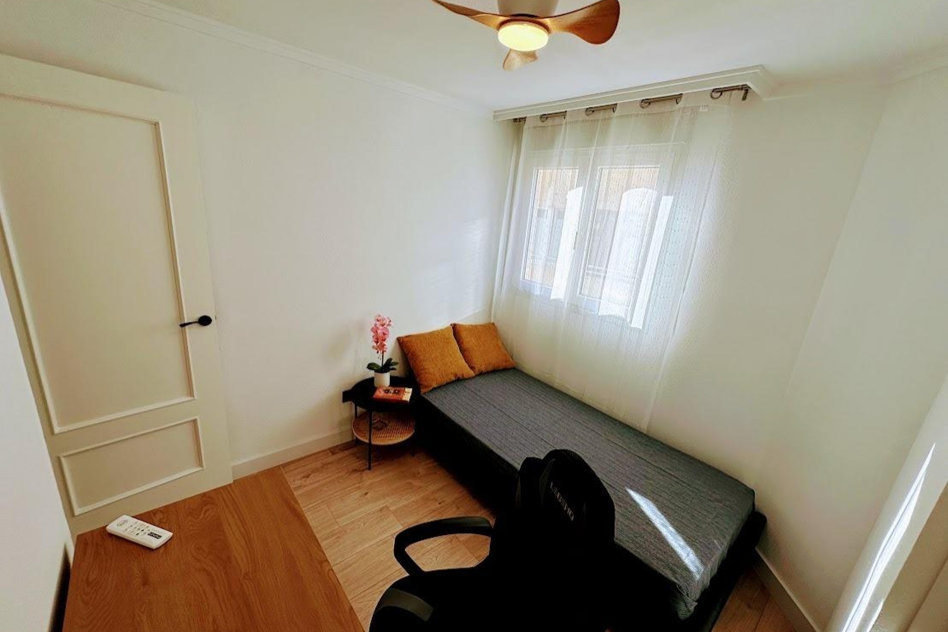 Resale - Apartment -
Torrevieja - Centro