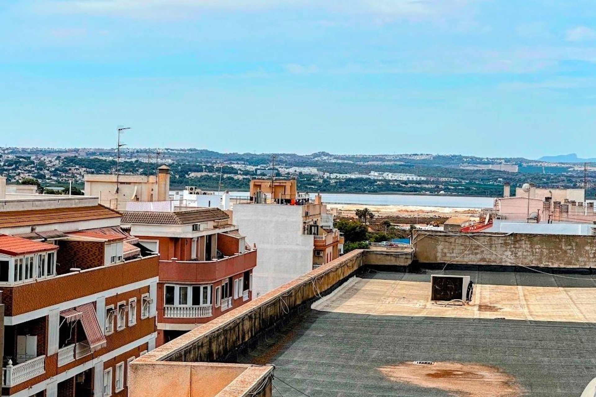 Resale - Apartment -
Torrevieja - Centro