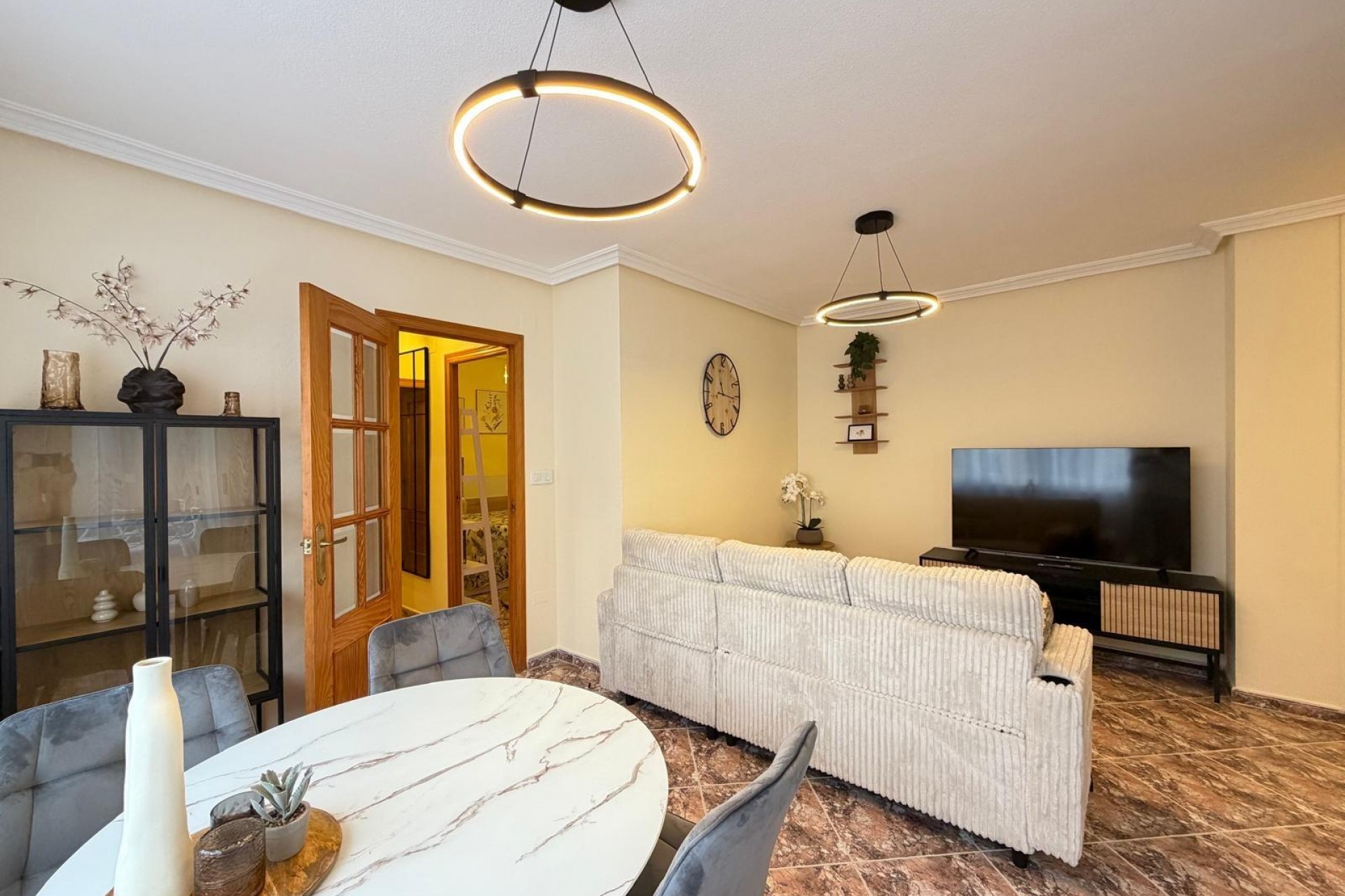 Resale - Apartment -
Torrevieja - Centro
