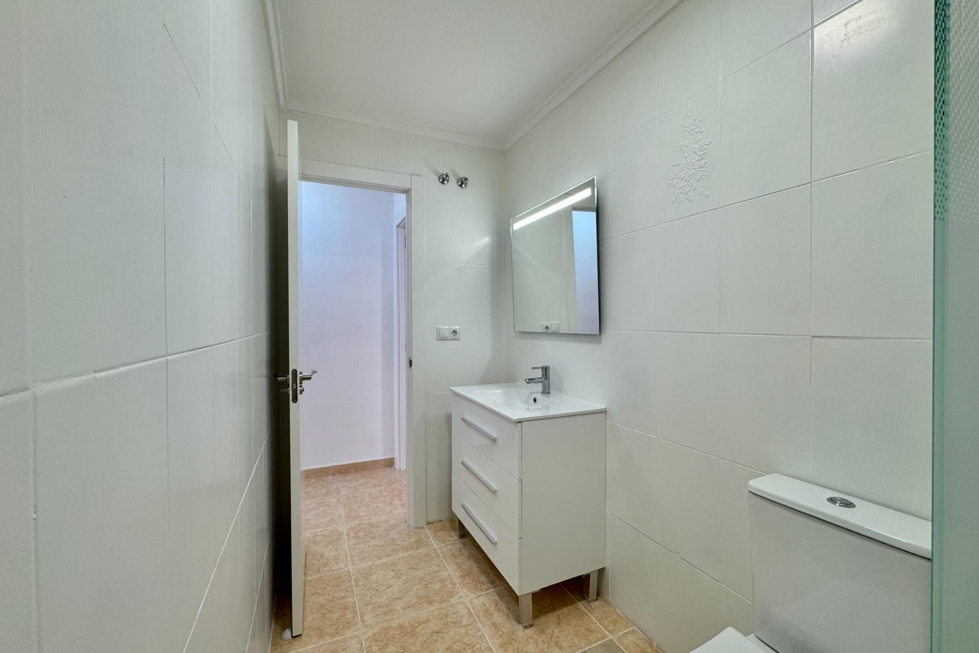Resale - Apartment -
Torrevieja - Centro