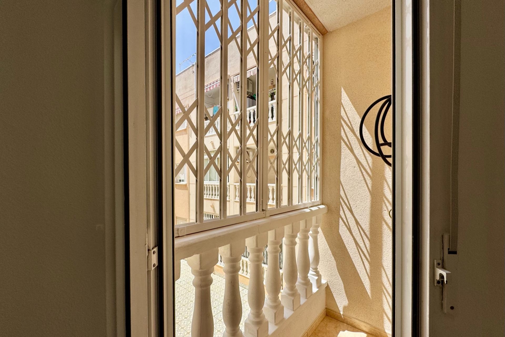 Resale - Apartment -
Torrevieja - Centro