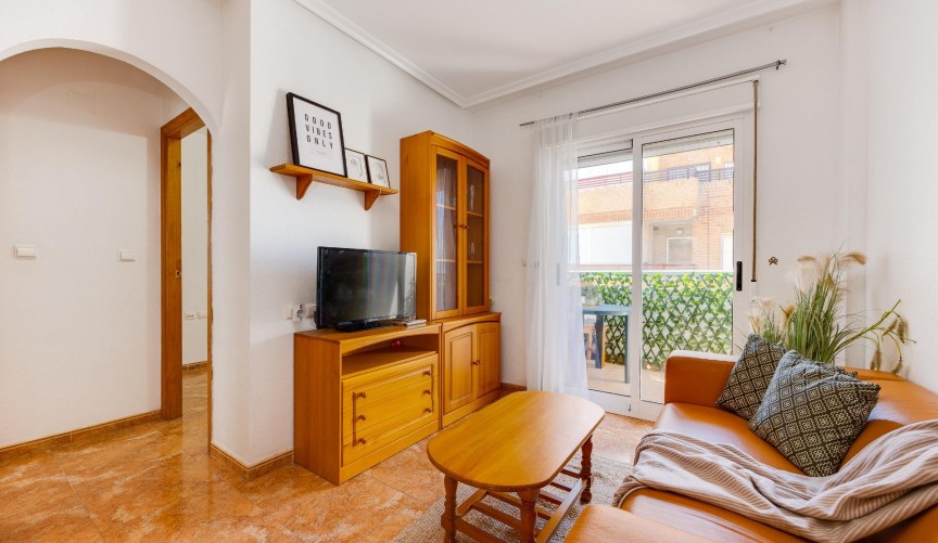 Resale - Apartment -
Torrevieja - Centro