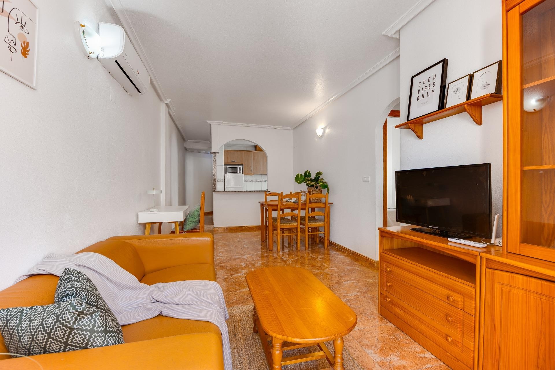 Resale - Apartment -
Torrevieja - Centro