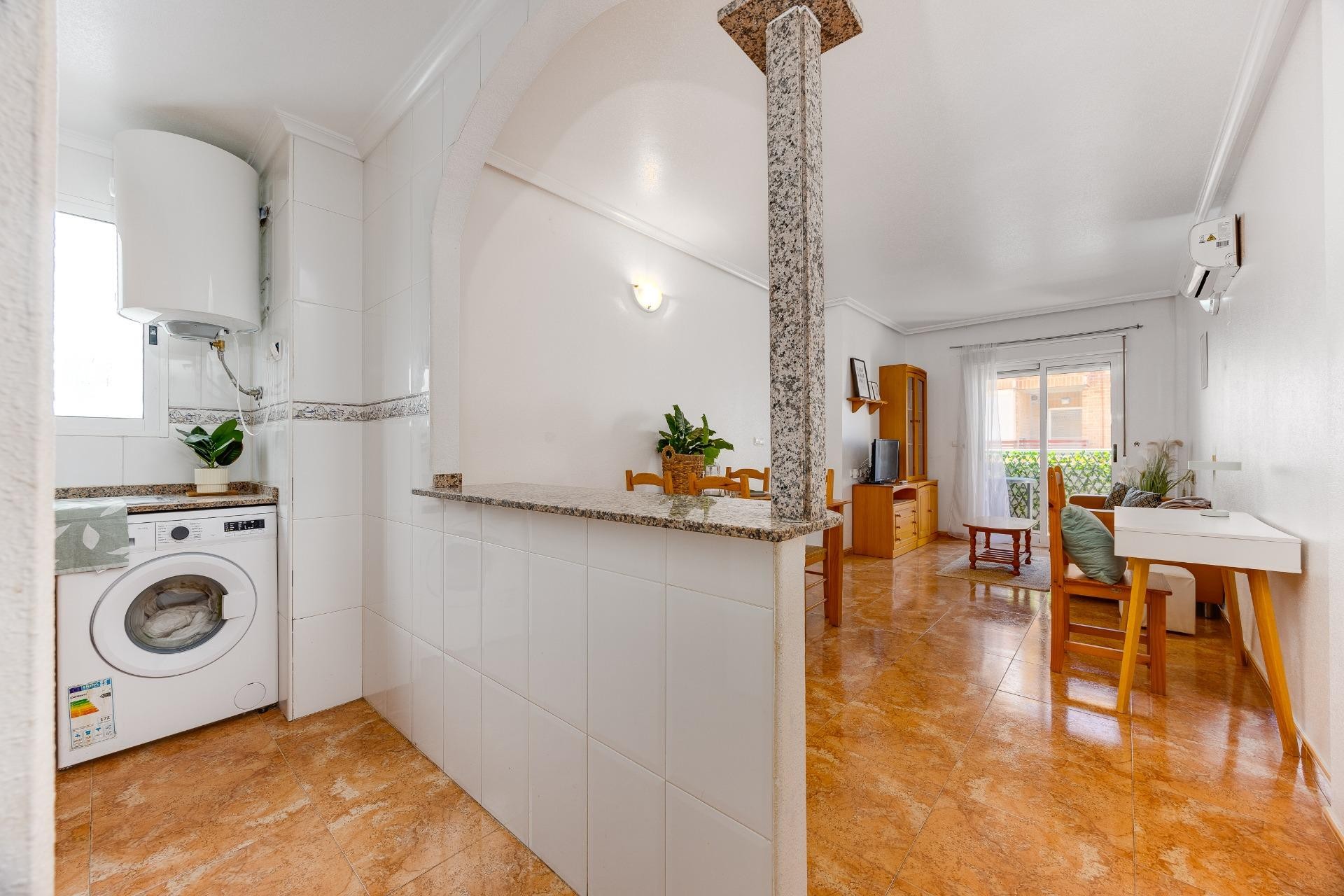 Resale - Apartment -
Torrevieja - Centro