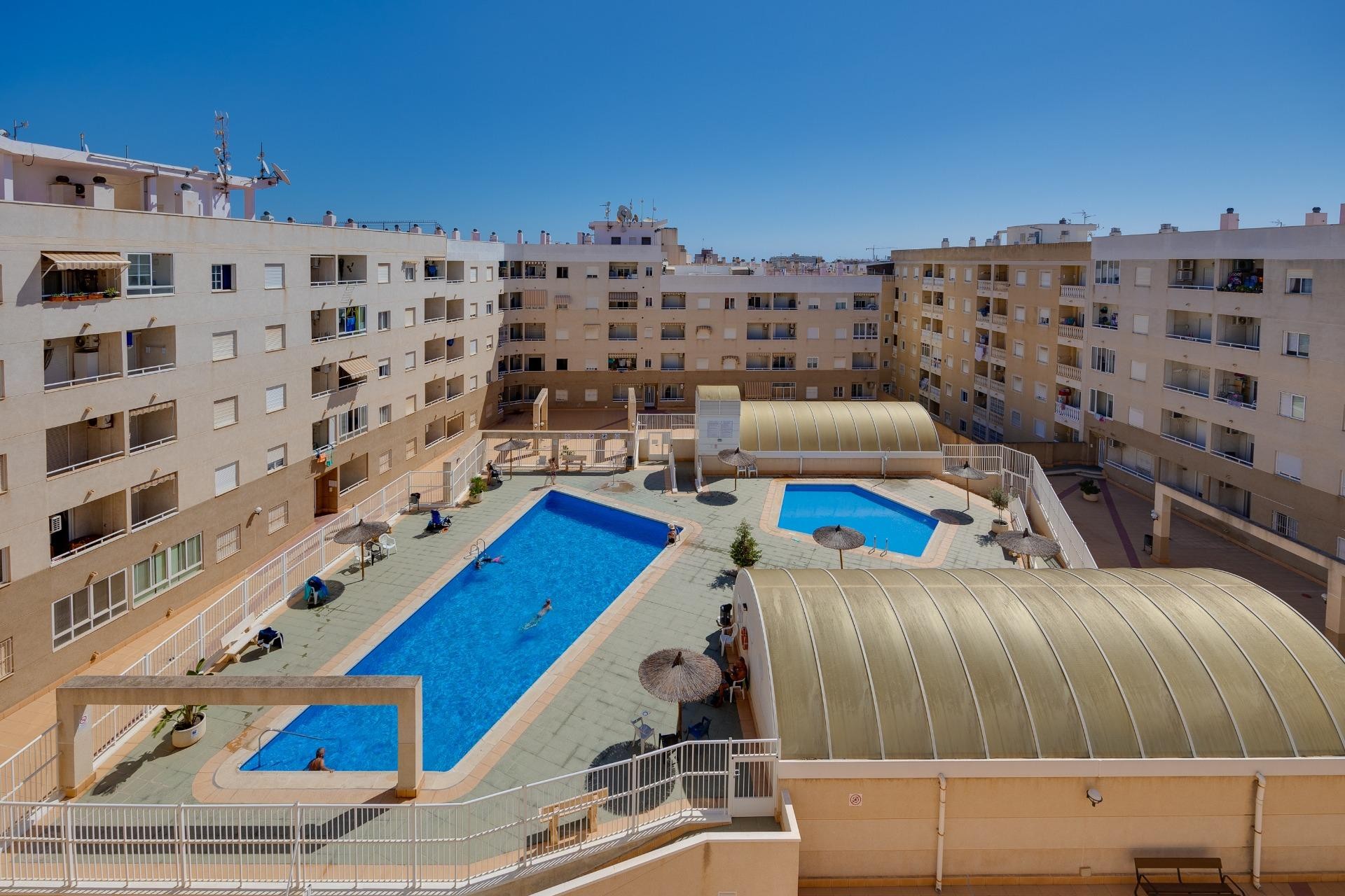 Resale - Apartment -
Torrevieja - Centro