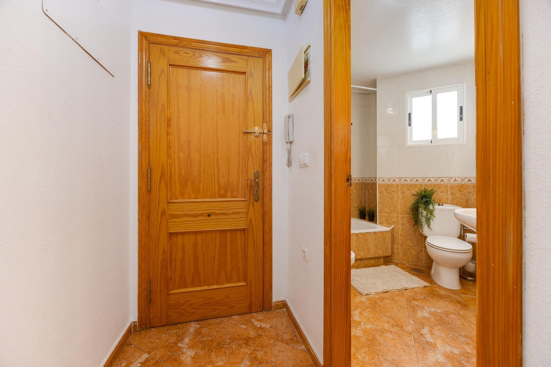 Resale - Apartment -
Torrevieja - Centro