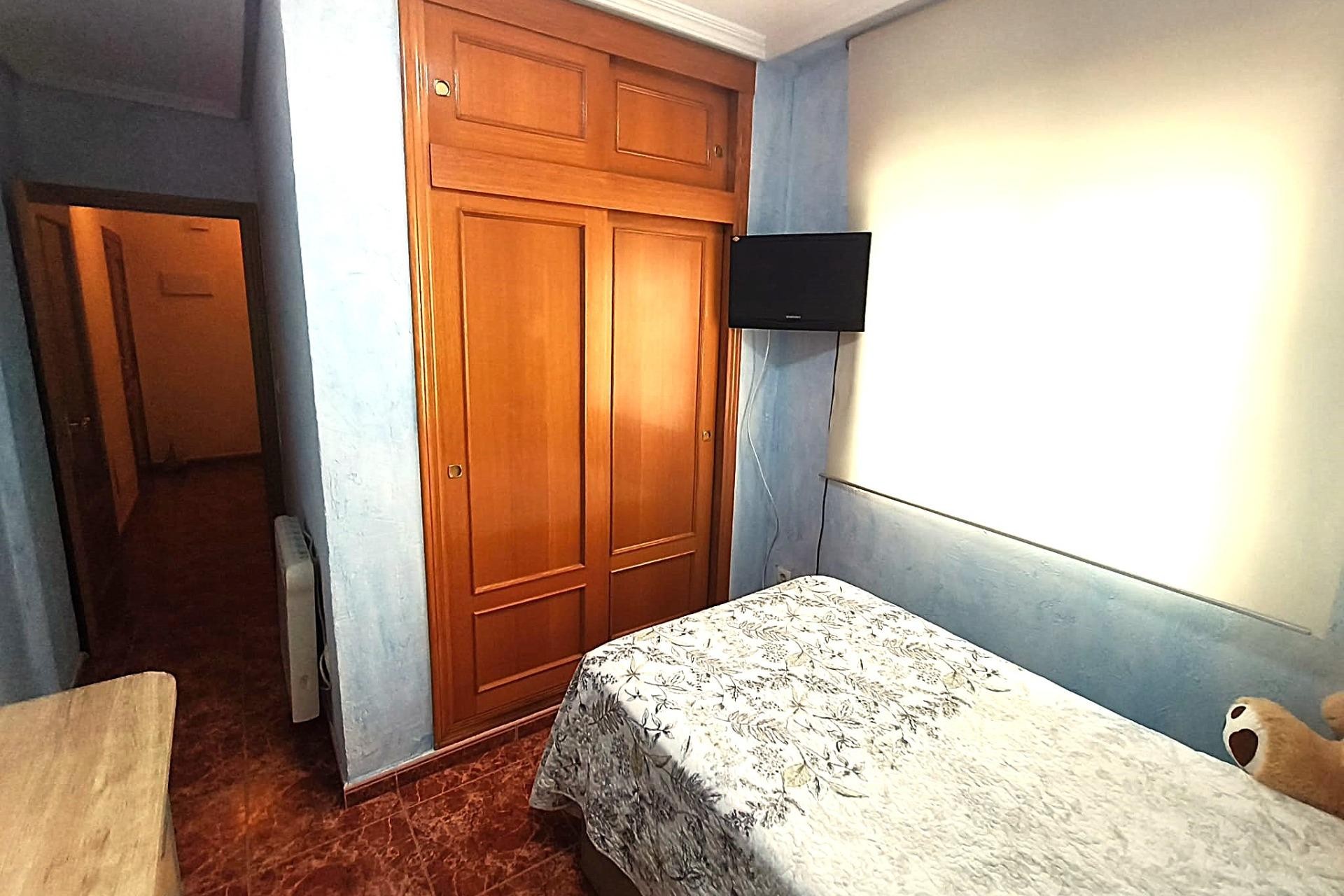 Resale - Apartment -
Torrevieja - Centro