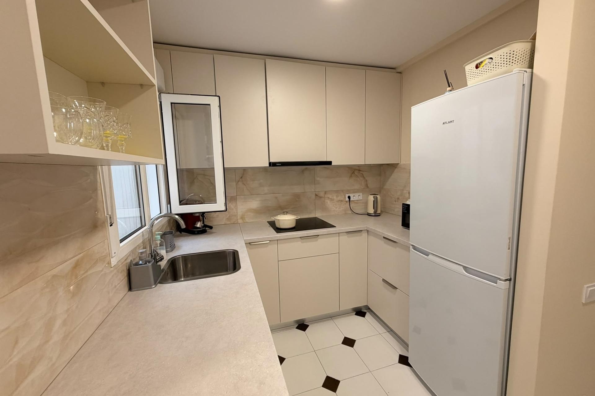 Resale - Apartment -
Torrevieja - Centro