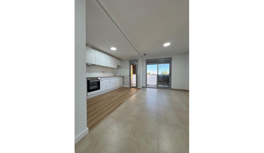 Resale - Apartment -
Torrevieja - Centro