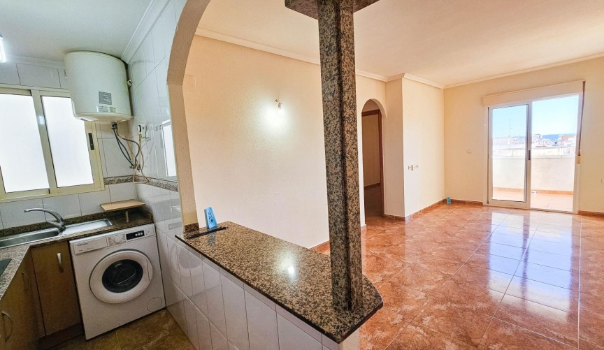 Resale - Apartment -
Torrevieja - Centro
