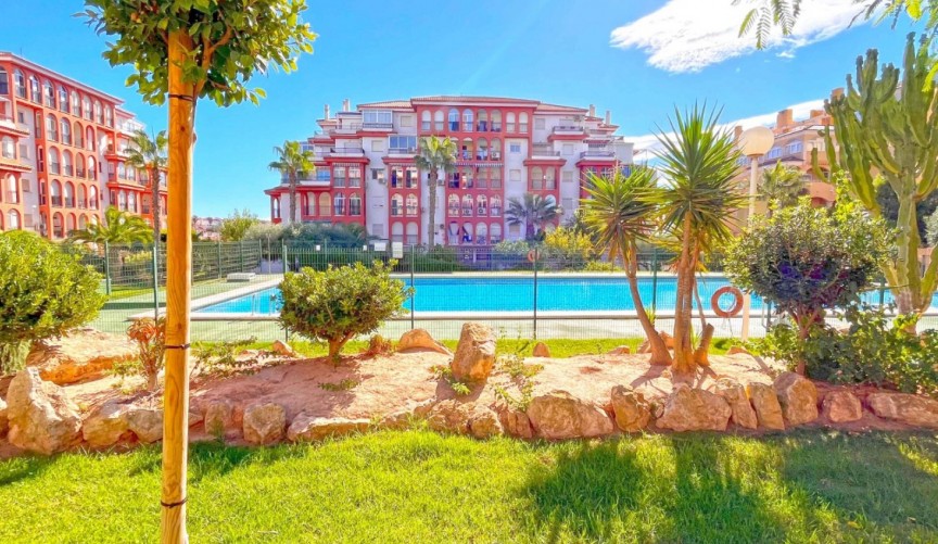 Resale - Apartment -
Torrevieja - Costa Blanca