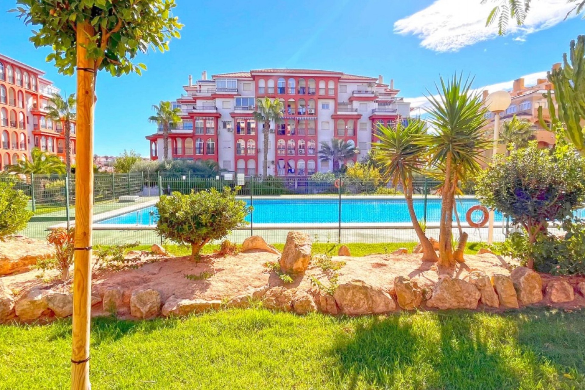 Resale - Apartment -
Torrevieja - Costa Blanca