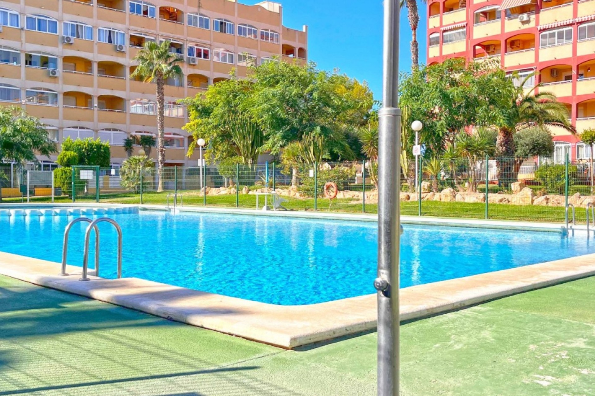 Resale - Apartment -
Torrevieja - Costa Blanca