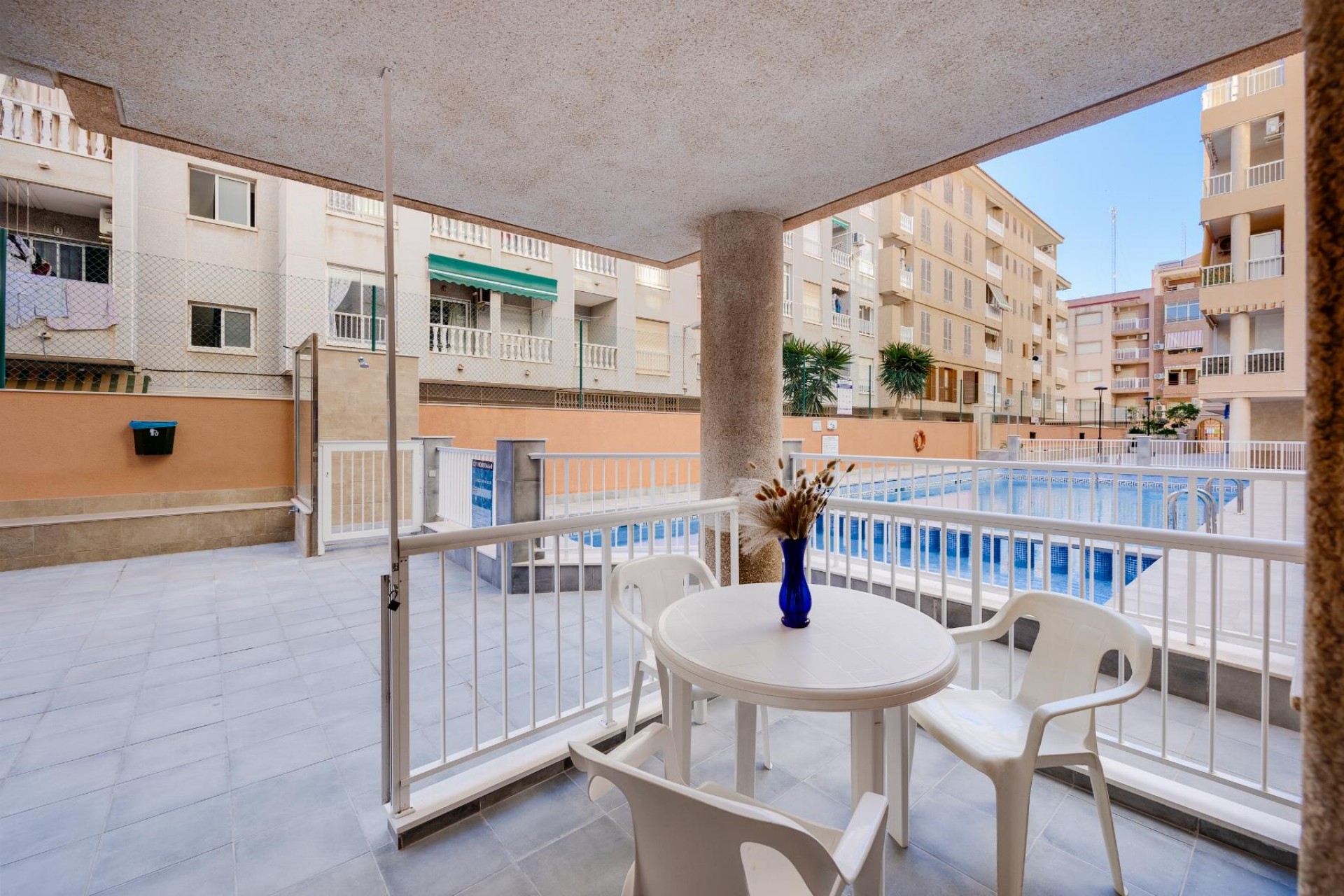 Resale - Apartment -
Torrevieja - Costa Blanca