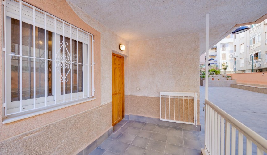 Resale - Apartment -
Torrevieja - Costa Blanca