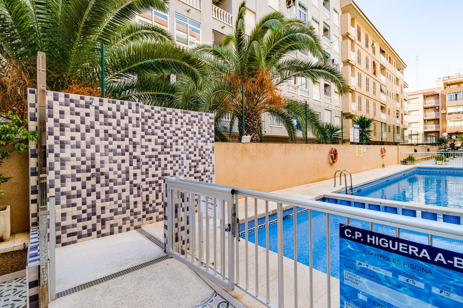 Resale - Apartment -
Torrevieja - Costa Blanca