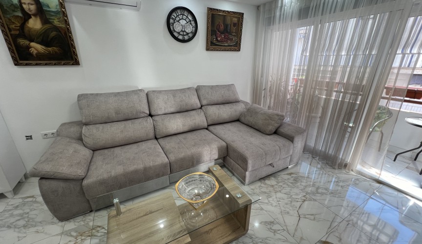 Resale - Apartment -
Torrevieja - Costa Blanca