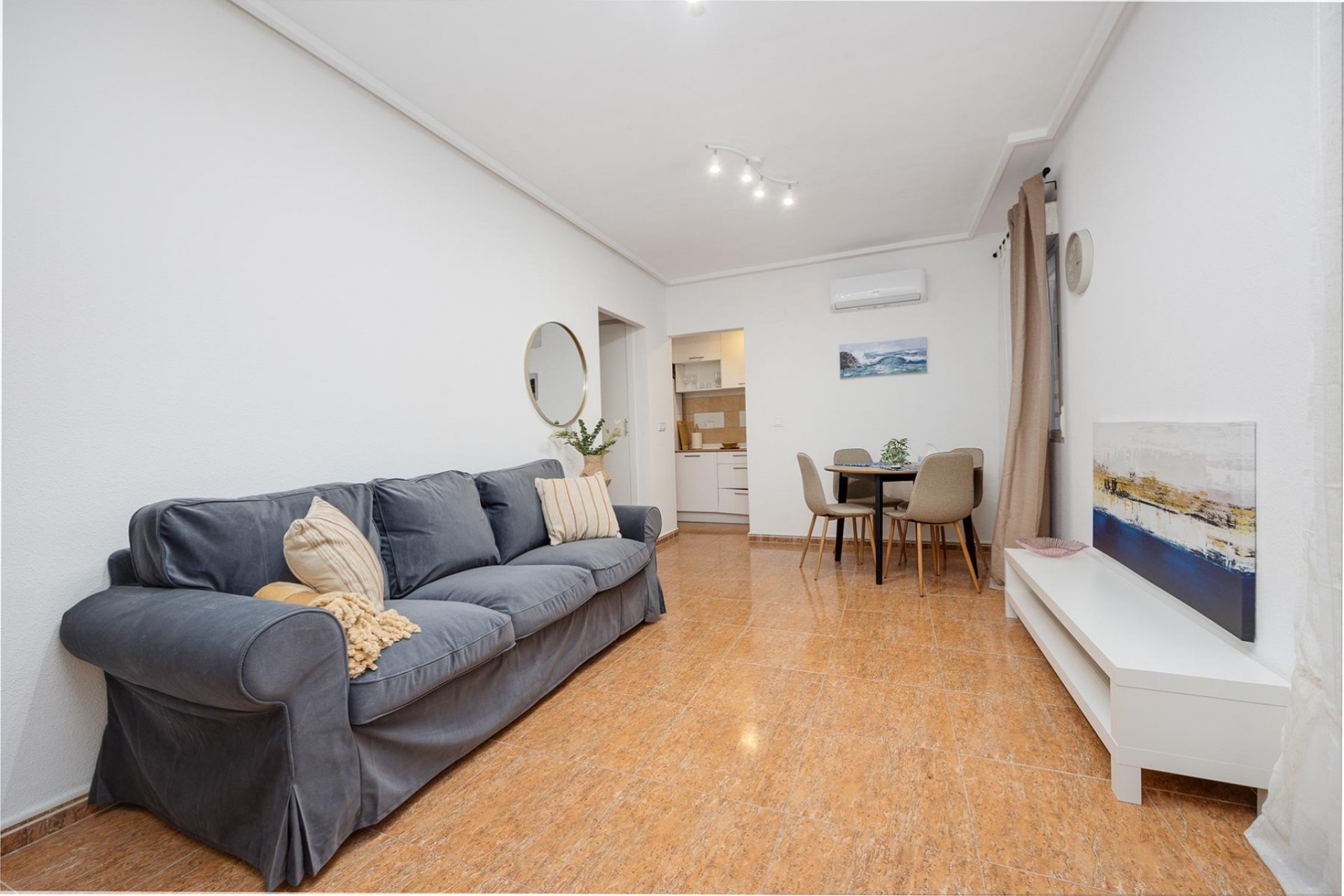 Resale - Apartment -
Torrevieja - Costa Blanca