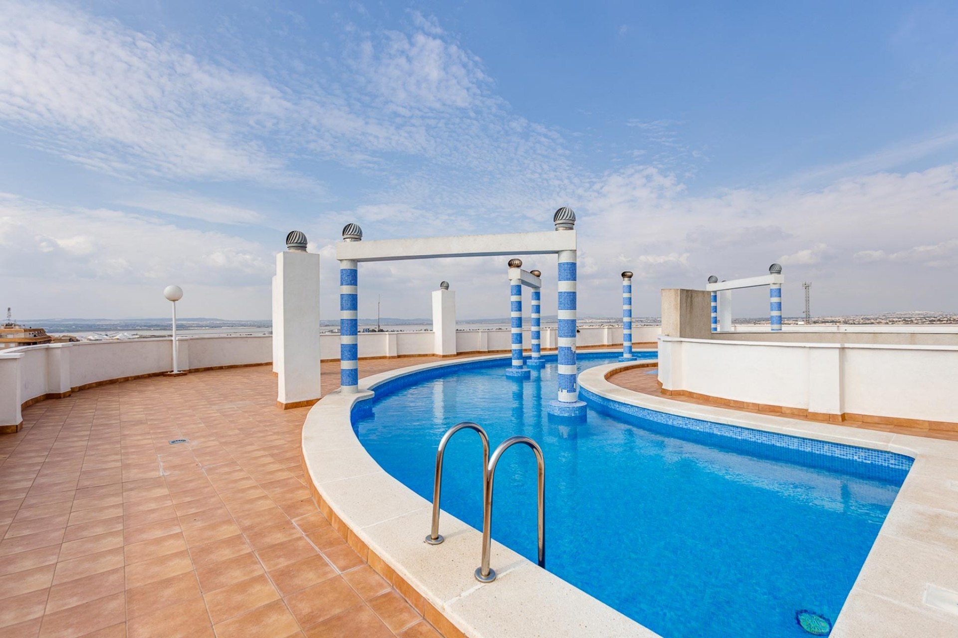 Resale - Apartment -
Torrevieja - Costa Blanca
