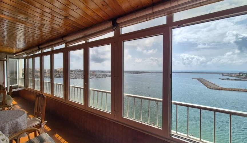 Resale - Apartment -
Torrevieja - Costa Blanca