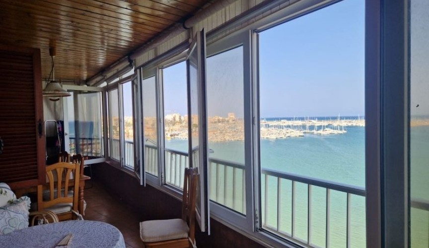 Resale - Apartment -
Torrevieja - Costa Blanca