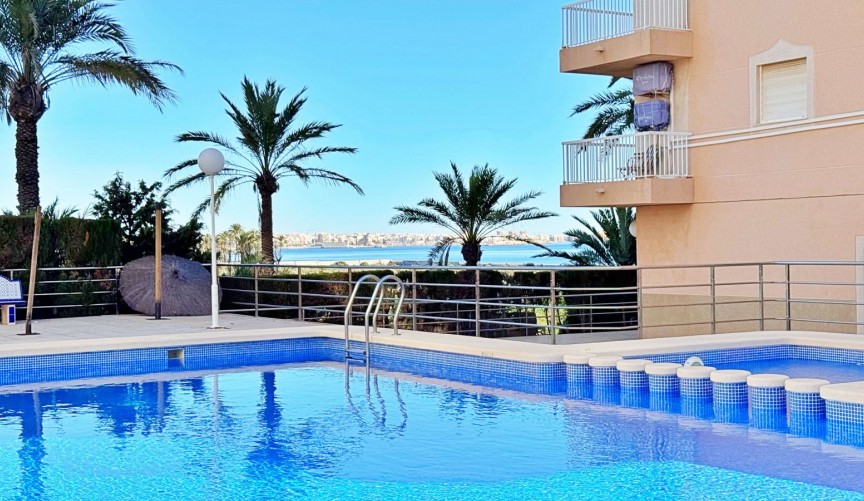 Resale - Apartment -
Torrevieja - Costa Blanca