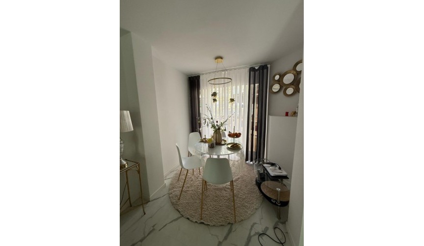 Resale - Apartment -
Torrevieja - Costa Blanca