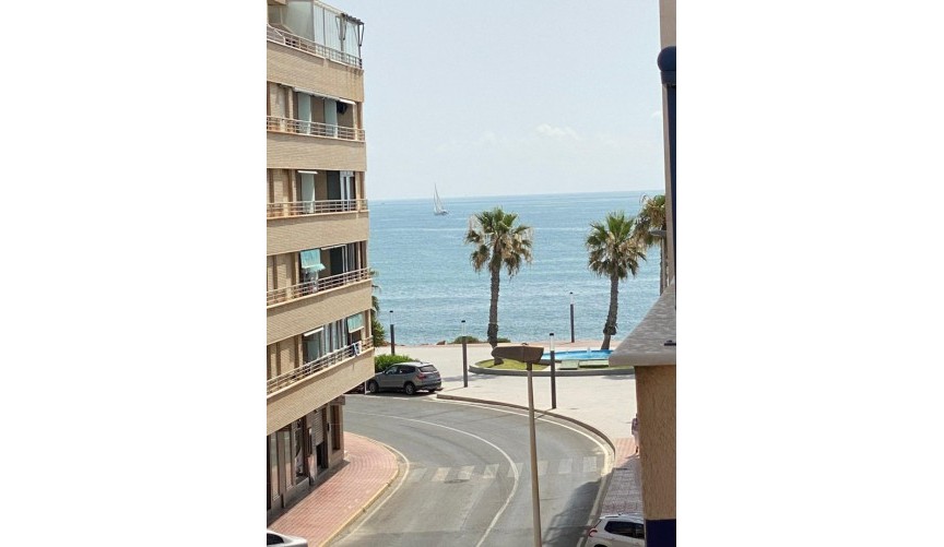 Resale - Apartment -
Torrevieja - Costa Blanca